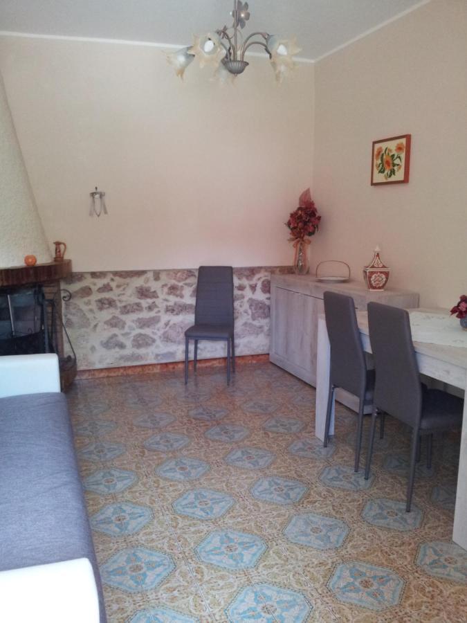 Veroli La Casina Giallaヴィラ エクステリア 写真