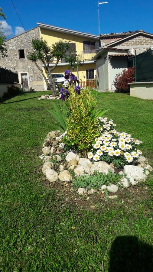 Veroli La Casina Giallaヴィラ エクステリア 写真